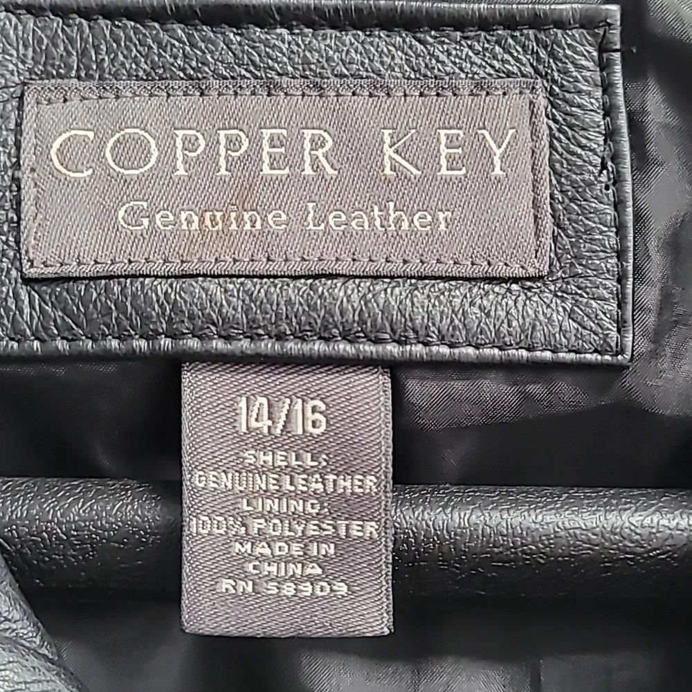 Girl's Black Copper Key Genuine Leather Jacket Size 14/16 - Picture 5 of 10